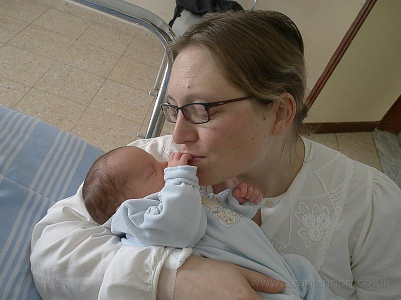 Loris Lennon (16-12-09) 016.jpg - OLYMPUS DIGITAL CAMERA         